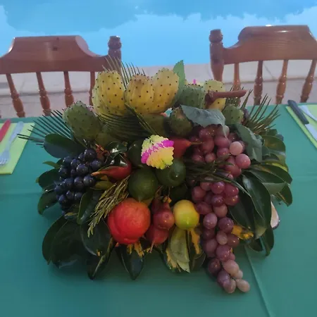 Happy - Pool & Garden *